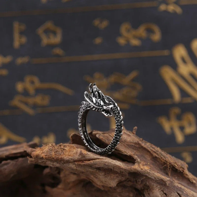 Dragon’s Ring – Raw Strength & Rebellion